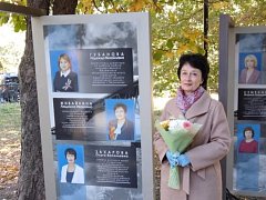 Дорога в школу и обратно -  смысл её жизни 