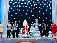 Яркий и фееричный новогодний праздник в детской школе искусств!  