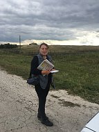 В деревне жизнь проста, течет неторопливо