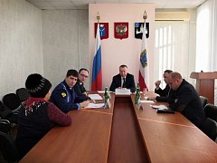 Федеральный инспектор по Саратовской области провёл приём граждан в администрации Воскресенского района