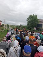 Крестный ход к святому источнику 