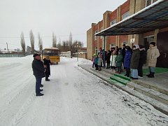 Школьники села Воскресенское передали подарки бойцам СВО