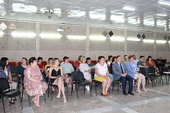 Трудятся на благо людей 