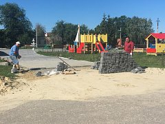 Территория бульвара возле районного Дома культуры, преобразилась.