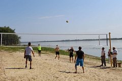 В селе Воскресенское состоялся районный турнир по пляжному волейболу, посвященный Дню физкультурника