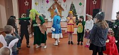 Прошла праздничная программа для детей "А У НАС НОВЫЙ ГОД!