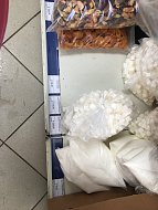 Наблюдается повышенный спрос на соль и сахар