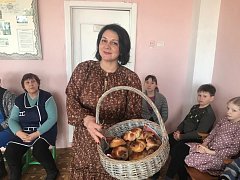 Маленькие участники познакомились с обрядами праздника Жаворонки в Чардымском Доме Культуры