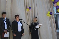 Последний звонок:  добрый и трогательный праздник