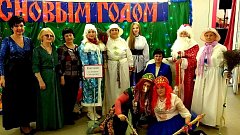Социальные работники  провели Рождественское представление и поздравили пенсионеров