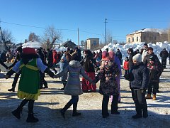 Всеобщее веселье  в честь проводов Зимы