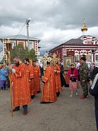Крестный ход к святому источнику 