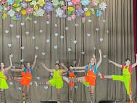 Пусть в вашей жизни звучит музыка счастья!