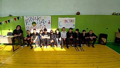 А ну-ка, парни!