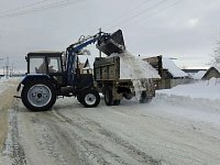 С зимними капризами  природы боремся сообща
