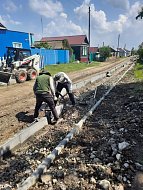 К ЦСОНу по ул. Куйбышева в селе Воскресенское начали прокладывать новый тротуар