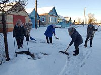 Социальные работники Воскресенского района провели акцию "Дорожка к дому"