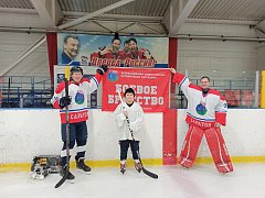 В хоккей играют настоящие мужчины!