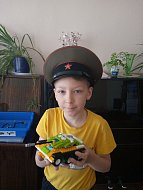 Юные робототехники собрали модель "Танк Т-34"