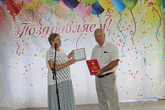 Полагаясь на опыт,  шагать в ногу со временем