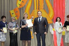 Живое общение с людьми  всегда должно быть в приоритете