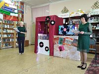 Под шорох старых пластинок