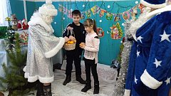 Прошла новогодняя акция для детей " Мандариновое чудо"