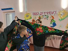 В предверии Единого дня фольклора в Андреевском СДК прошла познавательно – игровая программа «Путешествие по страницам русского фольклора». 