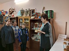 В предверии Единого дня фольклора в Андреевском СДК прошла познавательно – игровая программа «Путешествие по страницам русского фольклора». 