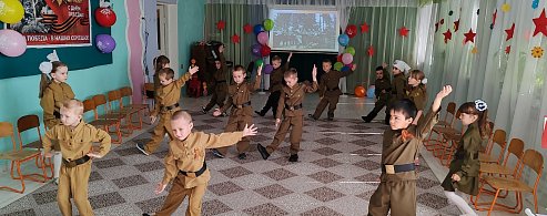 Память, которую храним: дошкольники почтили подвиг героев…