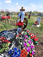 Вчера в селе Славянка похоронили бойца погибшего на Украине
