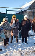 Работники ГАУ СО КЦСОН Воскресенского района поздравили пенсионер со Старым Новым годом