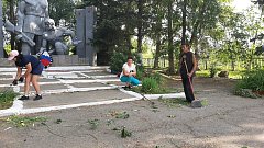 В с.Чардым в преддверии Дня памяти и скорби прошел субботник