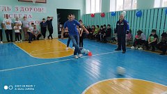 В МОУ СОШ с. Воскресенское прошел семейный фестиваль «Папа, мама, я – футбольная семья»